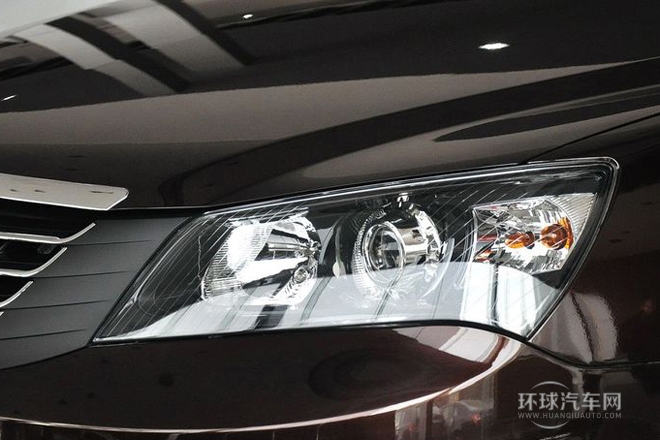 2013款 兩廂 1.8L CVT尊貴型