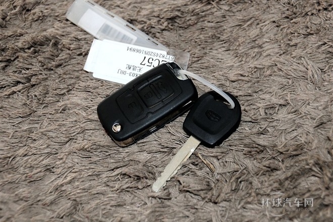 2013款 三廂 1.5L 手動進取型