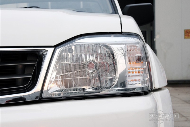 2013款 2.4L汽油四驅(qū)標(biāo)準(zhǔn)型