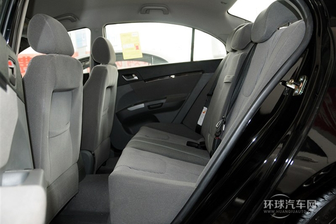 2013款 三廂 1.5L 手動進取型