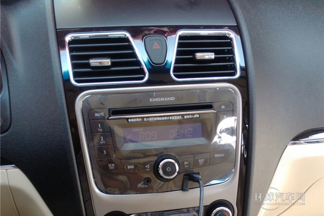 2013款 三廂 1.5L 手動精英型