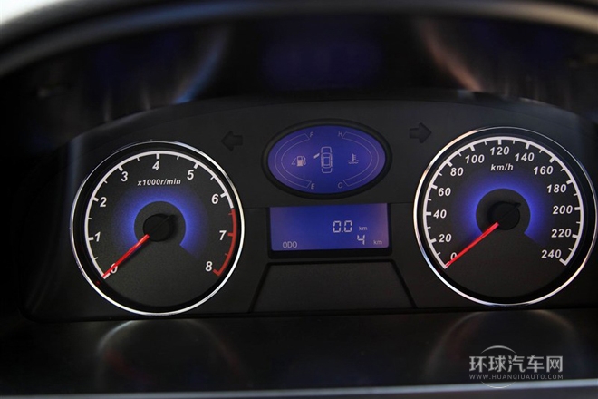 2013款 三廂 1.5L 手動(dòng)精英型