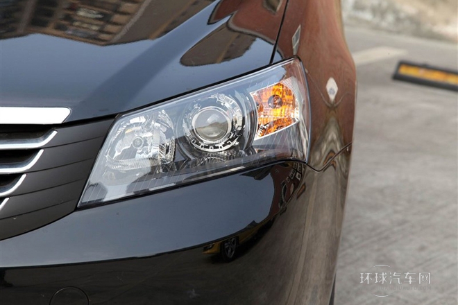 2013款 三廂 1.5L 手動精英型