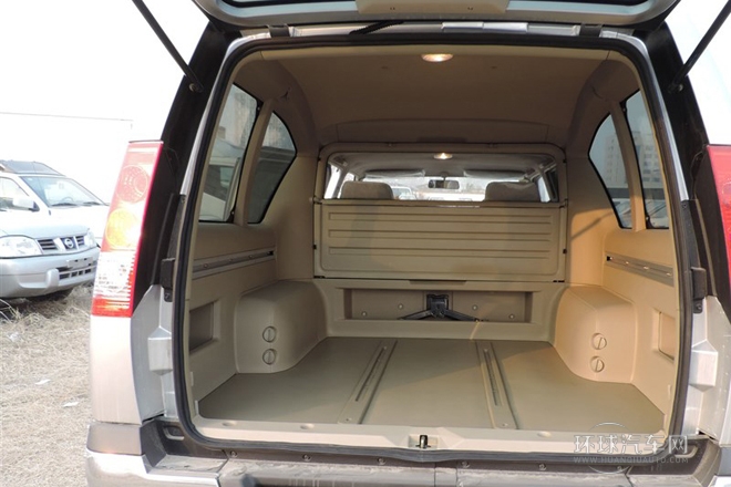 2012款 2.4L兩驅標準版7座ZN6494