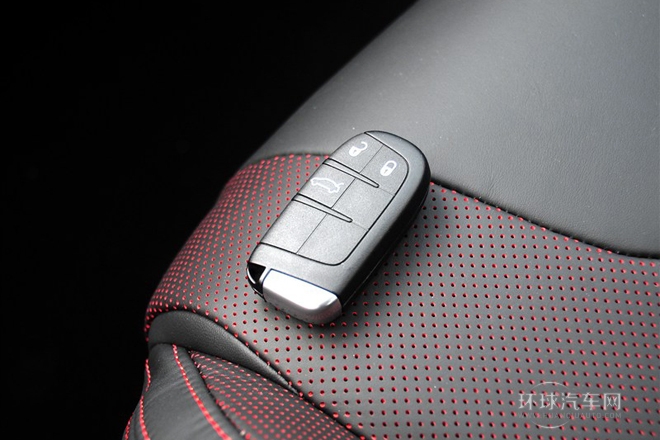 2014款 1.4T 自動(dòng)豪華運(yùn)動(dòng)版