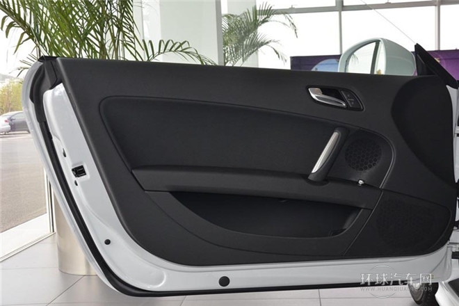 2013款  Coupe 45 TFSI quattro 白色經(jīng)典版