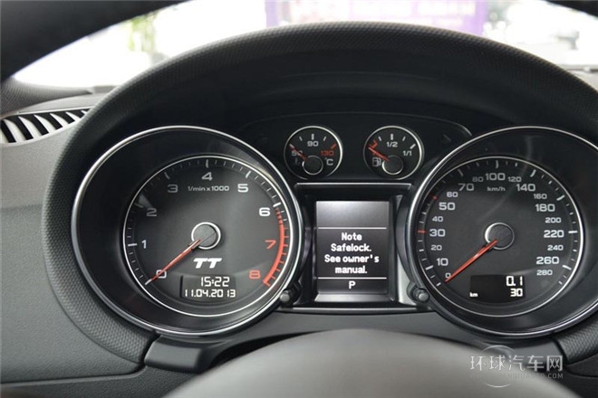 2013款  Coupe 45 TFSI quattro 白色經(jīng)典版