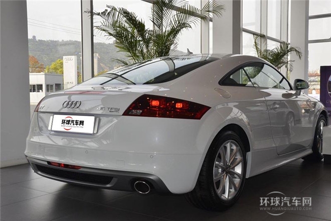2013款  Coupe 45 TFSI quattro 白色經(jīng)典版