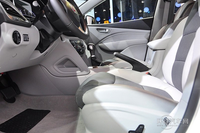 2014款 1.4T 自動(dòng)豪華版