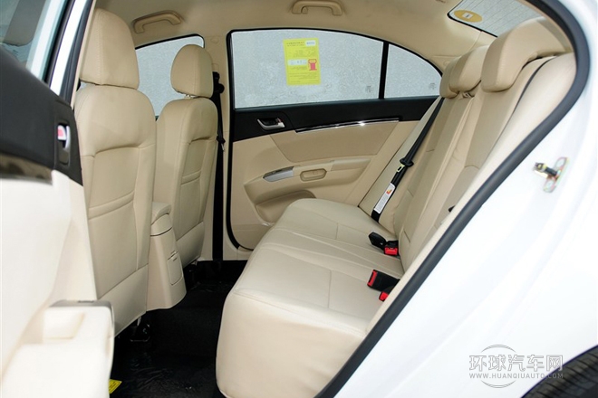 2013款 三廂 1.8L 手動精英型