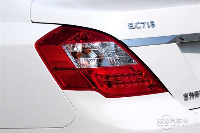 2013款 三廂 1.8L 手動精英型