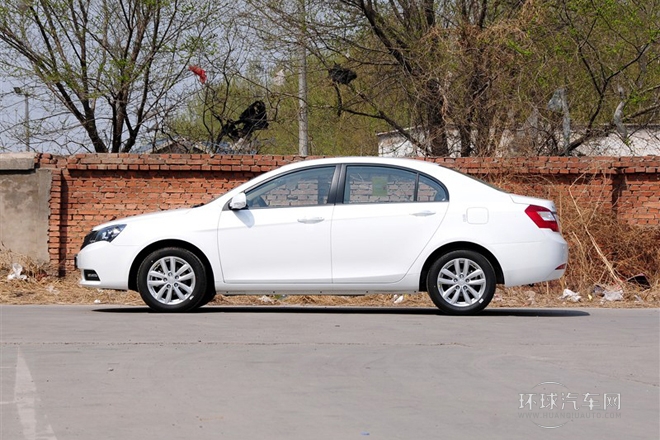 2013款 三廂 1.8L 手動精英型