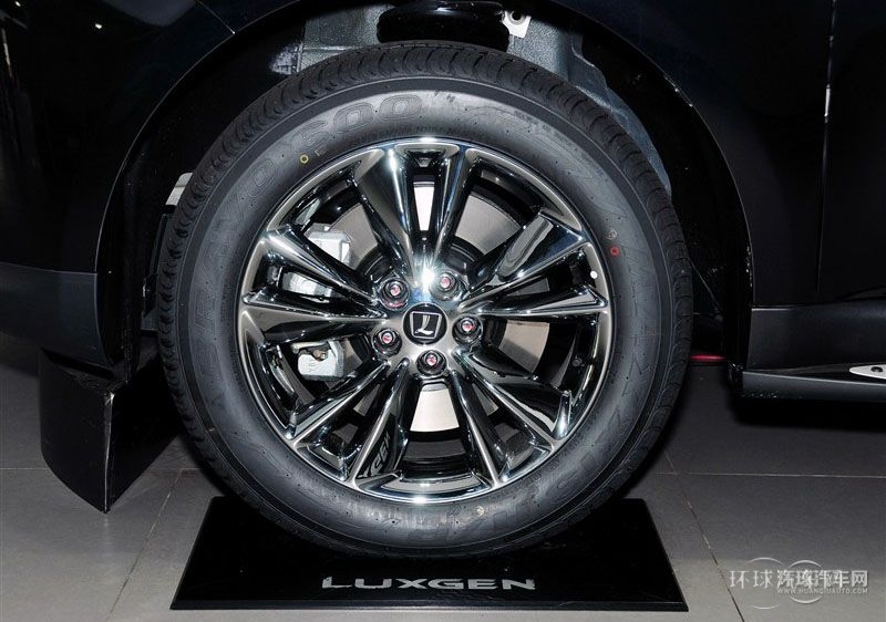 2013款 鋒芒限量版 2.2T 四驅(qū)旗艦型