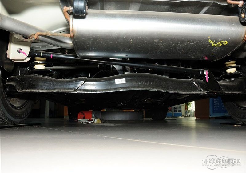 2013款 鋒芒限量版 2.2T 四驅智尊型