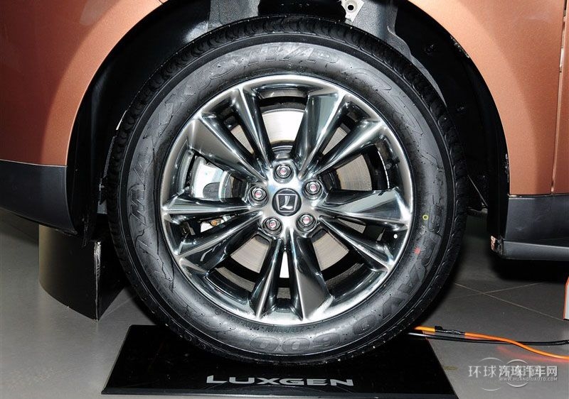 2013款 鋒芒限量版 2.2T 四驅智尊型