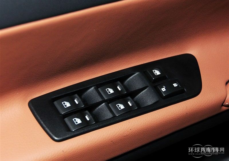 2013款 鋒芒限量版 2.2T 四驅(qū)智尊型