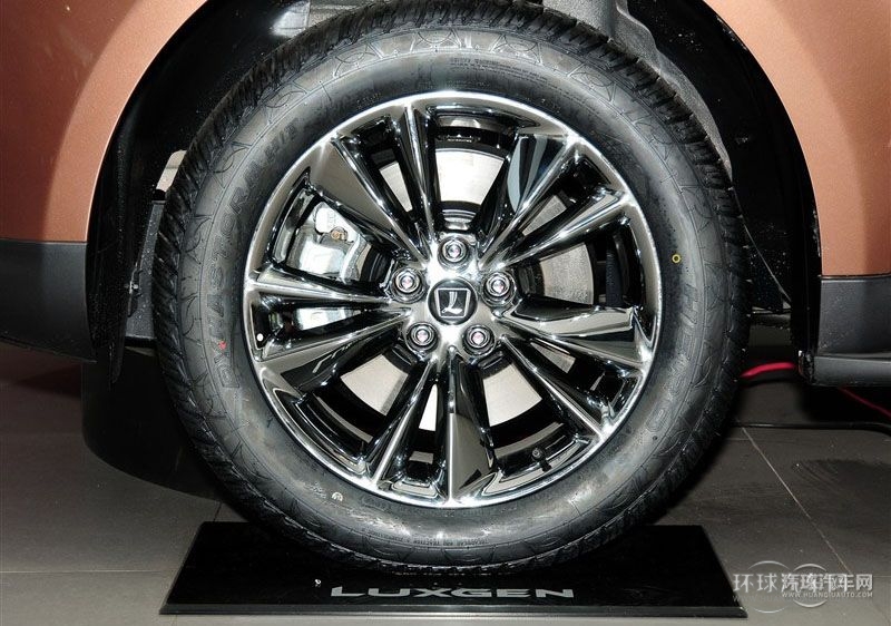 2013款 鋒芒限量版 2.2T 兩驅(qū)智慧型