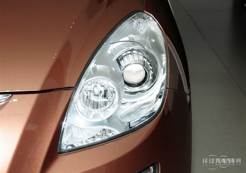 2013款 鋒芒限量版 2.2T 兩驅智慧型