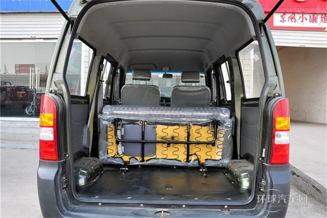 2011款 1.0L基本型AF10-12