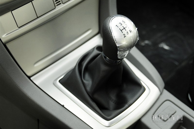 2013款 兩廂經(jīng)典 1.8L MT基本型