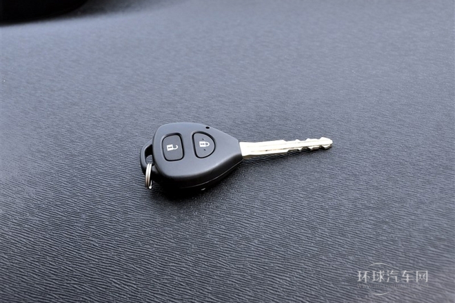 2013款 2.7L 兩驅豪華版