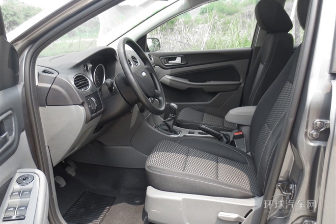 2013款 兩廂經(jīng)典 1.8L MT百萬紀念版