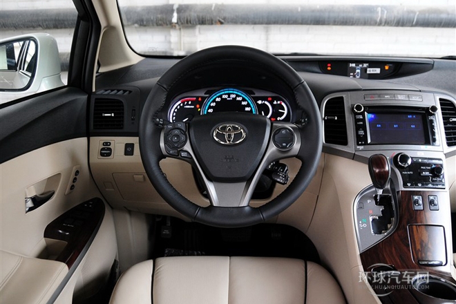 2013款 2.7L 四驅豪華版