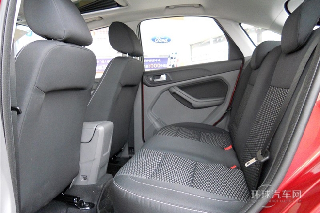 2013款 兩廂經(jīng)典 1.8L AT百萬紀念版