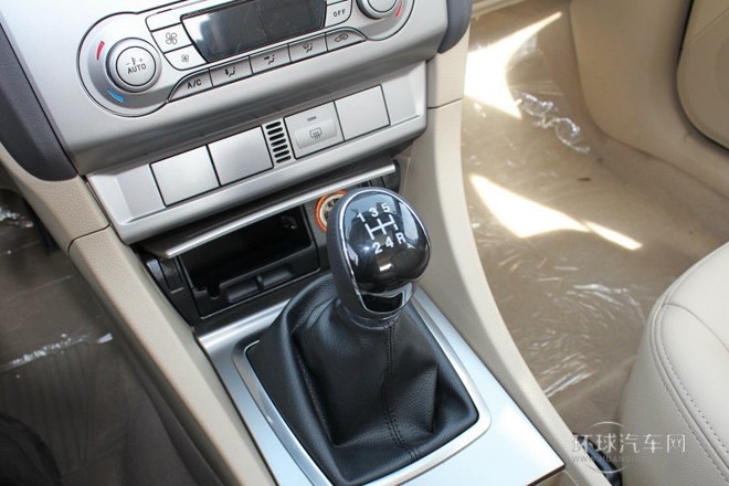 2013款 兩廂經典 1.8L MT時尚型