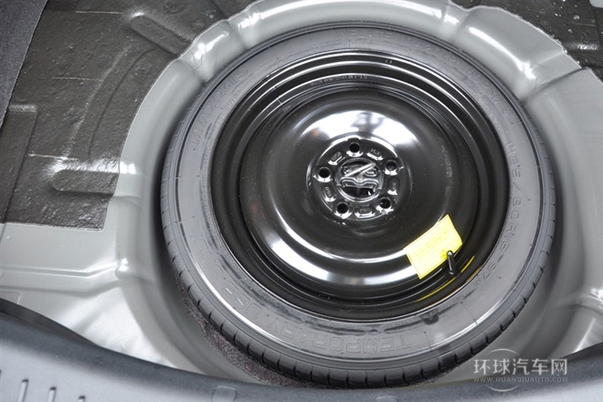 2013款 兩廂經典 1.8L AT時尚型