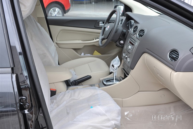 2013款 兩廂經典 1.8L AT時尚型