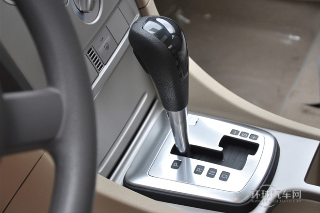 2013款 兩廂經(jīng)典 1.8L AT時(shí)尚型