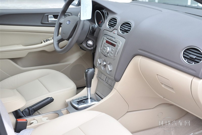 2013款 兩廂經典 1.8L AT時尚型