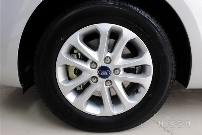 2013款 三廂經(jīng)典 1.8L MT基本型