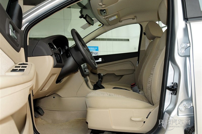 2013款 三廂經典 1.8L MT基本型