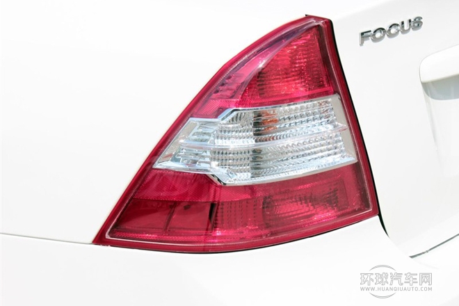 2013款 三廂經(jīng)典 1.8L AT基本型