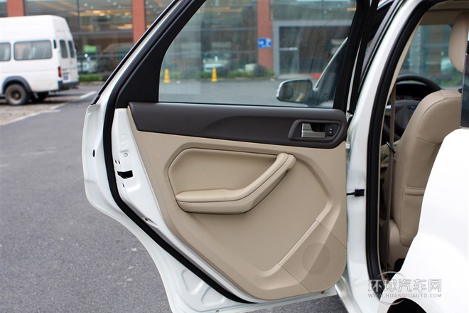 2013款 三廂經(jīng)典 1.8L MT百萬紀念版