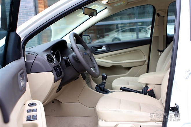 2013款 三廂經(jīng)典 1.8L MT百萬紀念版