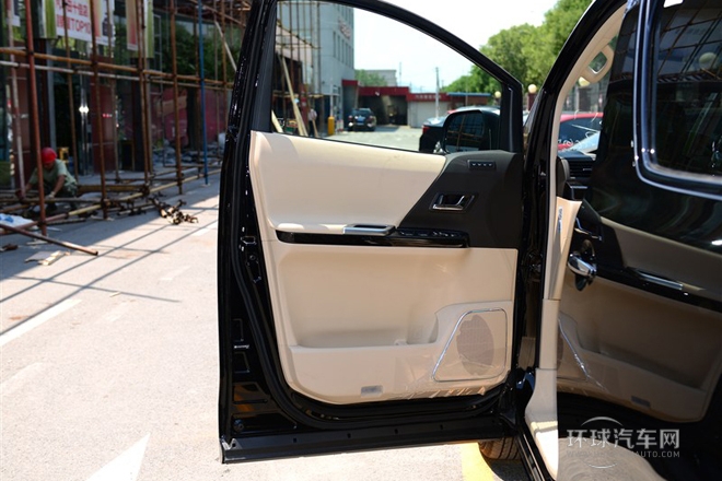 2012款 3.5L 尊貴版