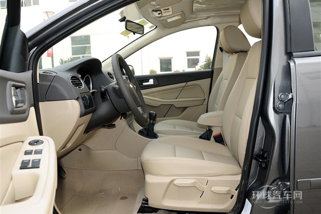 2013款 三廂經典 1.8L MT時尚型