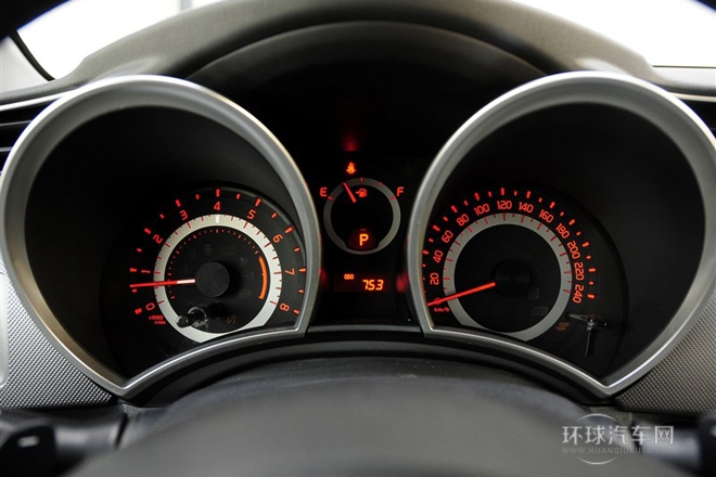 2014款 2.5L 豪華版