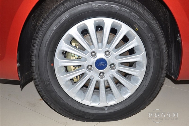 2013款 三廂經典 1.8L AT時尚型