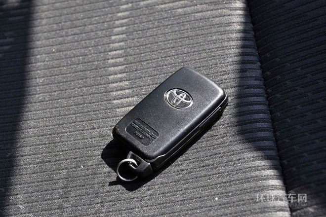 2011款 2.5L 標(biāo)準(zhǔn)版