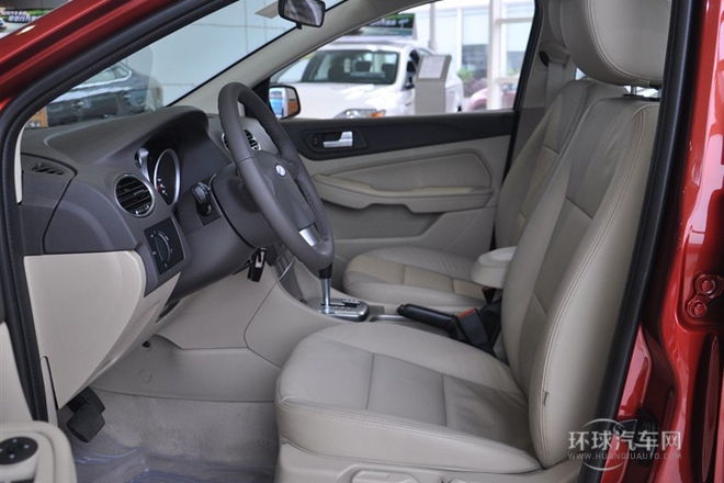 2013款 三廂經典 1.8L AT時尚型