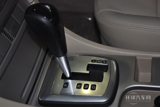 2013款 三廂經典 1.8L AT時尚型