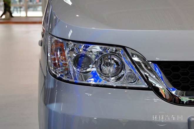 2010款 1.0L豪華型