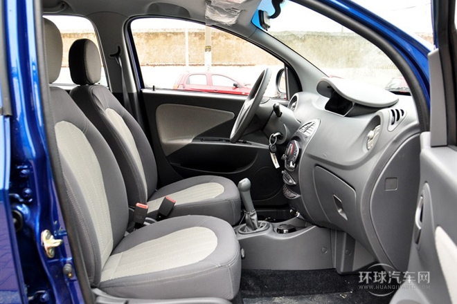 2010款 1.3L 手動(dòng)豪華型