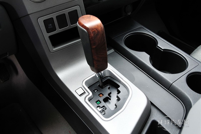 2011款 5.7 標(biāo)準(zhǔn)型