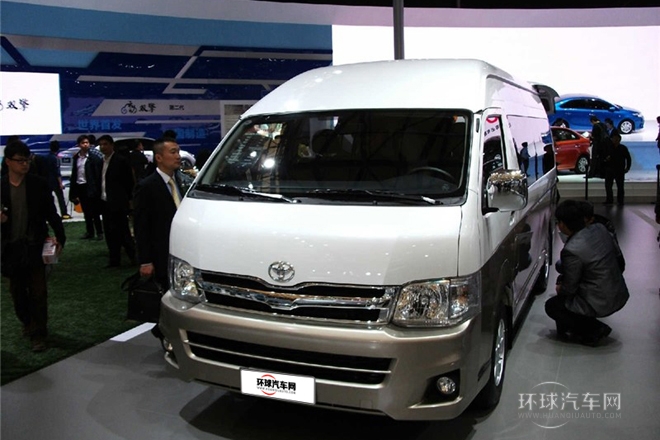 2011款 2.7L自動標準版13座