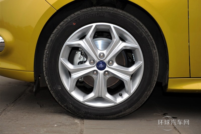 2012款 兩廂 2.0L MT豪華運(yùn)動(dòng)型